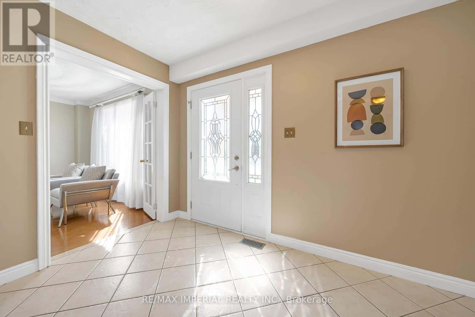 955 SNOWBIRD STREET — Oshawa (Northglen) - Photo 3 of 48