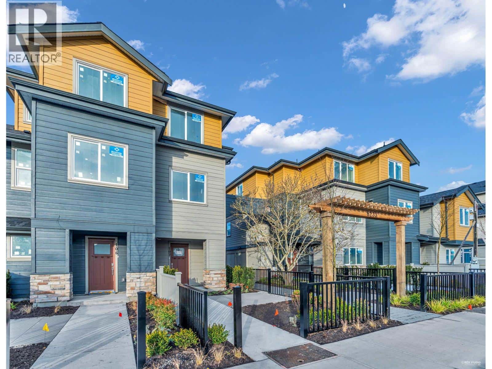 108 8233 WILLIAMS ROAD — Richmond - Photo 2 of 32