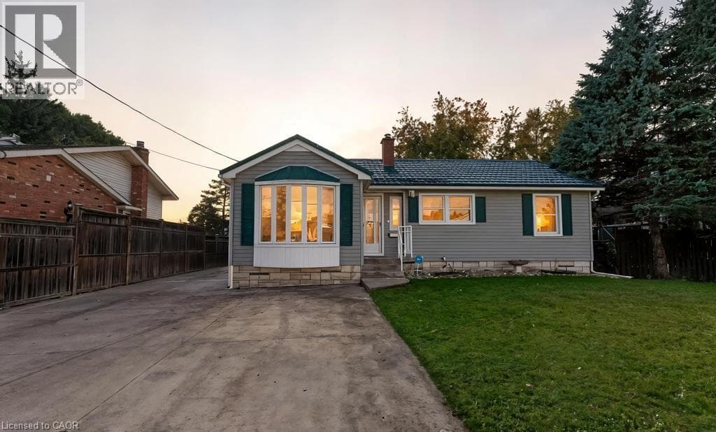 24 HILDA Street — Welland - Main photo