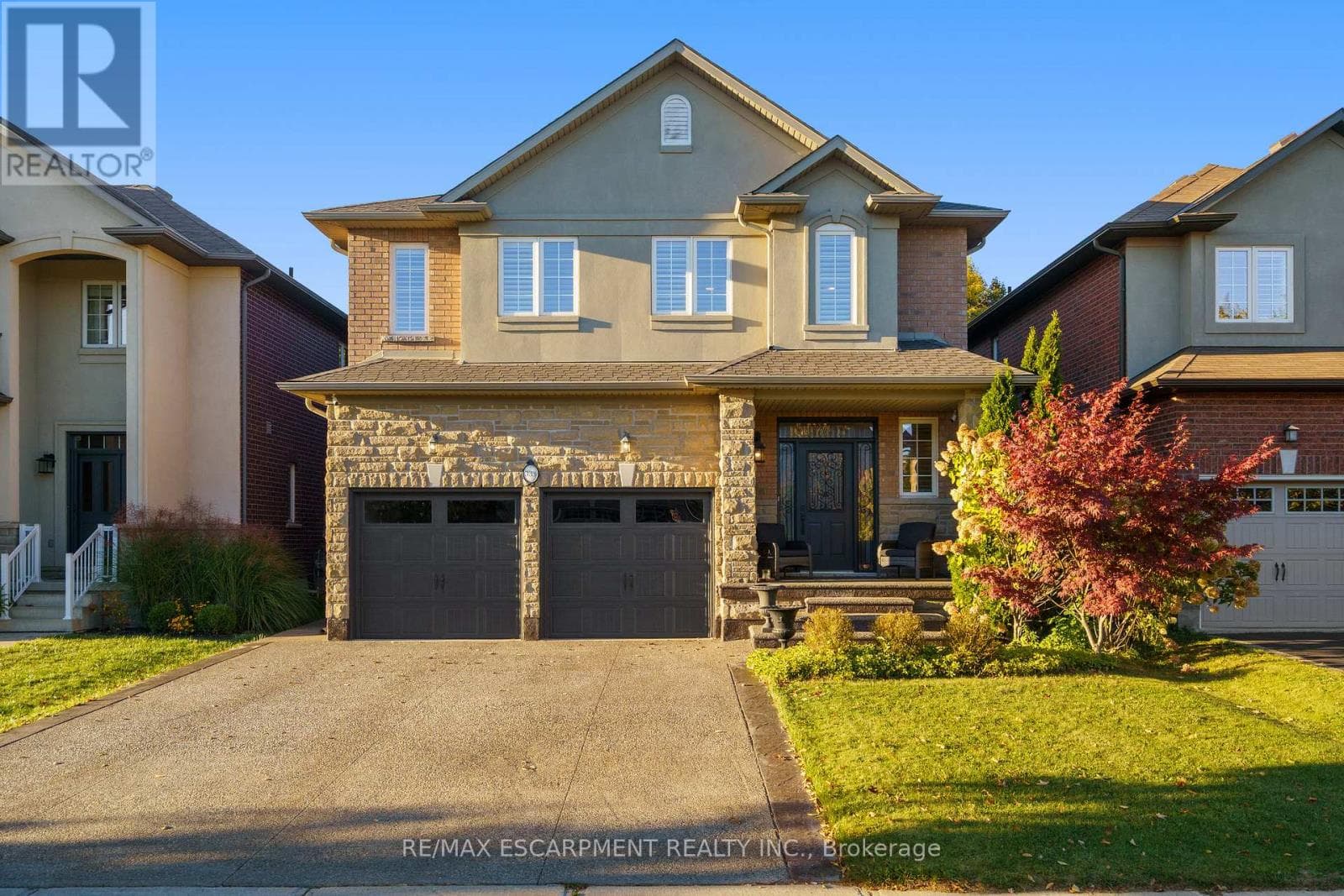 333 VALRIDGE DRIVE — Hamilton (Ancaster) - Main photo