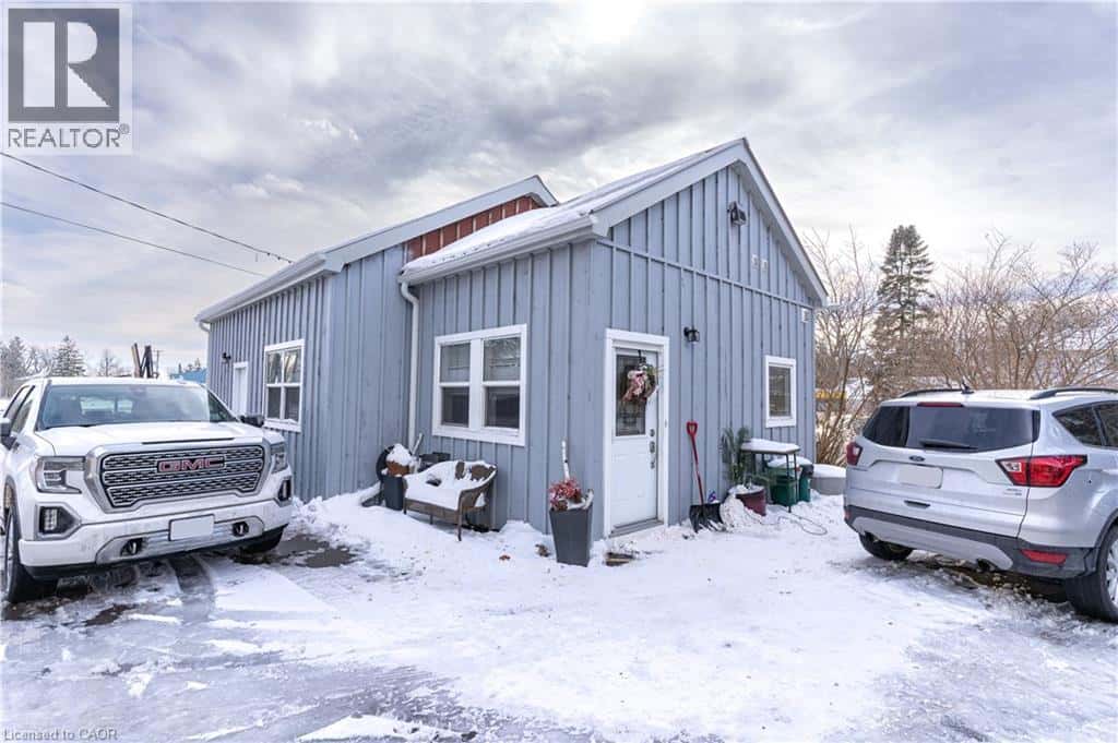 55 SNYDER'S Road W — Baden - Photo 2 of 33