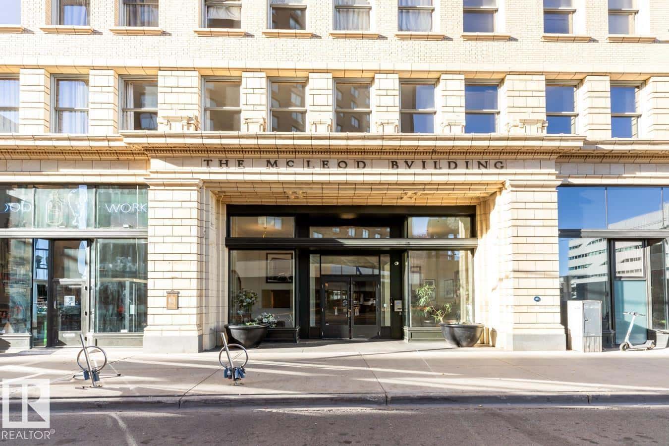 #909 10134 100 ST NW — Edmonton, Alberta - Photo 4 of 29