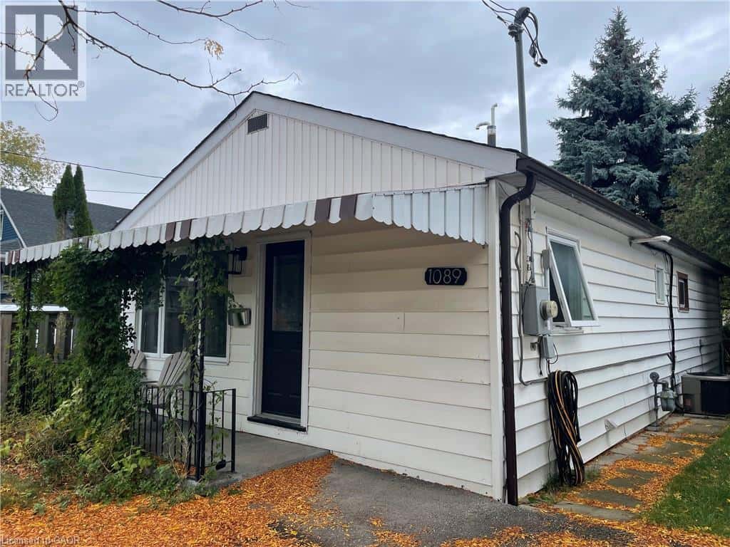 1089 MEREDITH Avenue — Mississauga - Photo 2 of 37