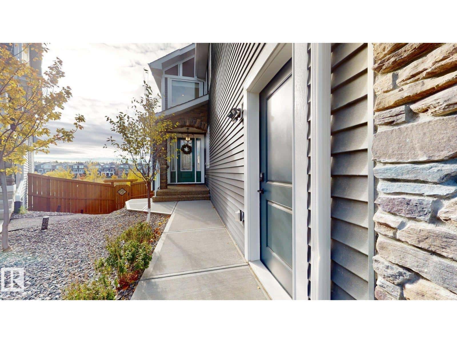 16615 32 AV SW — Edmonton - Photo 3 of 66