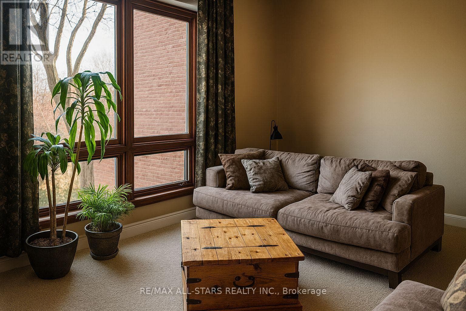 6 HEPWORTH WAY — Markham (Markham Village) - Main photo