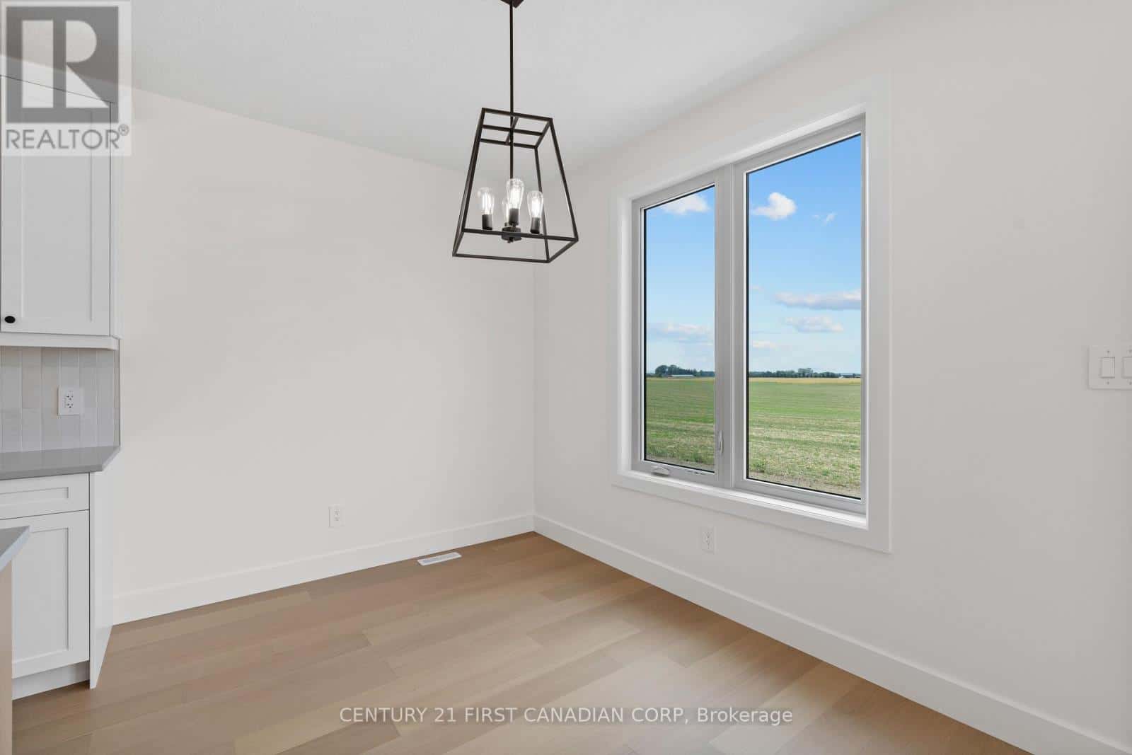 147-31(26) SCOTTS DRIVE — Lucan Biddulph (Lucan) - Photo 5 of 34