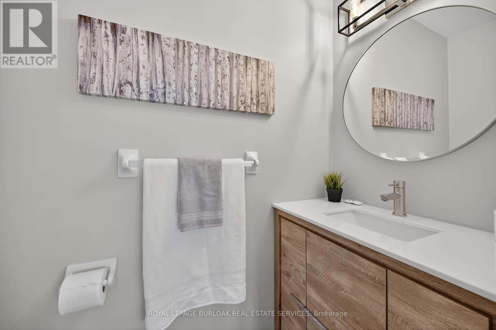 28 - 2015 CLEAVER AVENUE — Burlington (Headon) - Photo 5 of 46