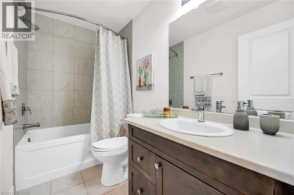 61 SOHO Street Unit# 13 — Stoney Creek - Photo 3 of 45