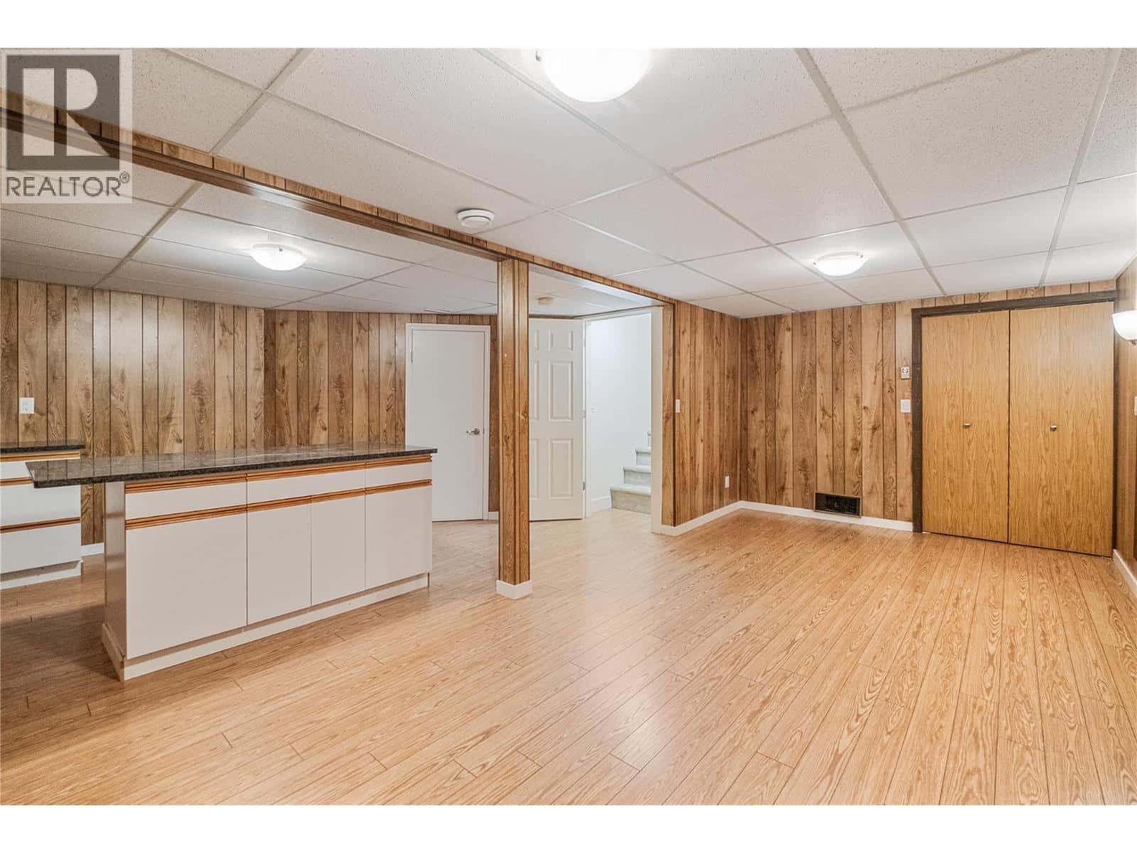 970 Keyes Court — Rutland - Photo 5 of 36