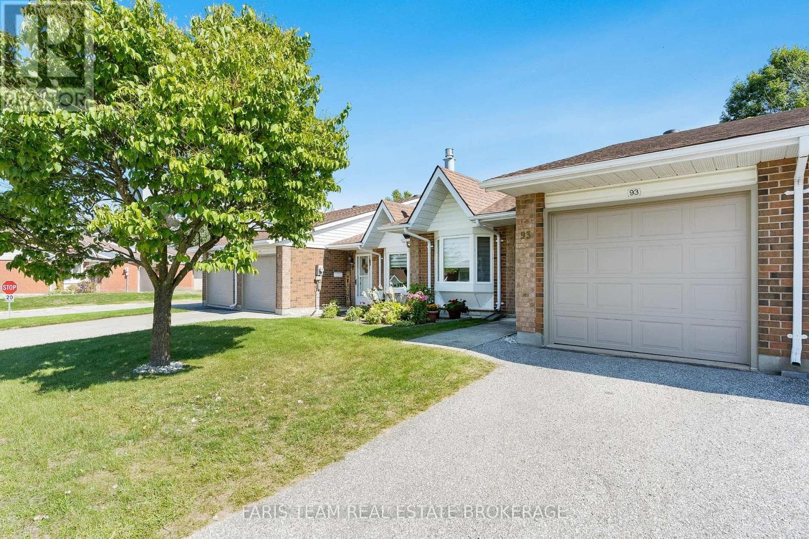 93 - 696 KING STREET — Midland - Main photo