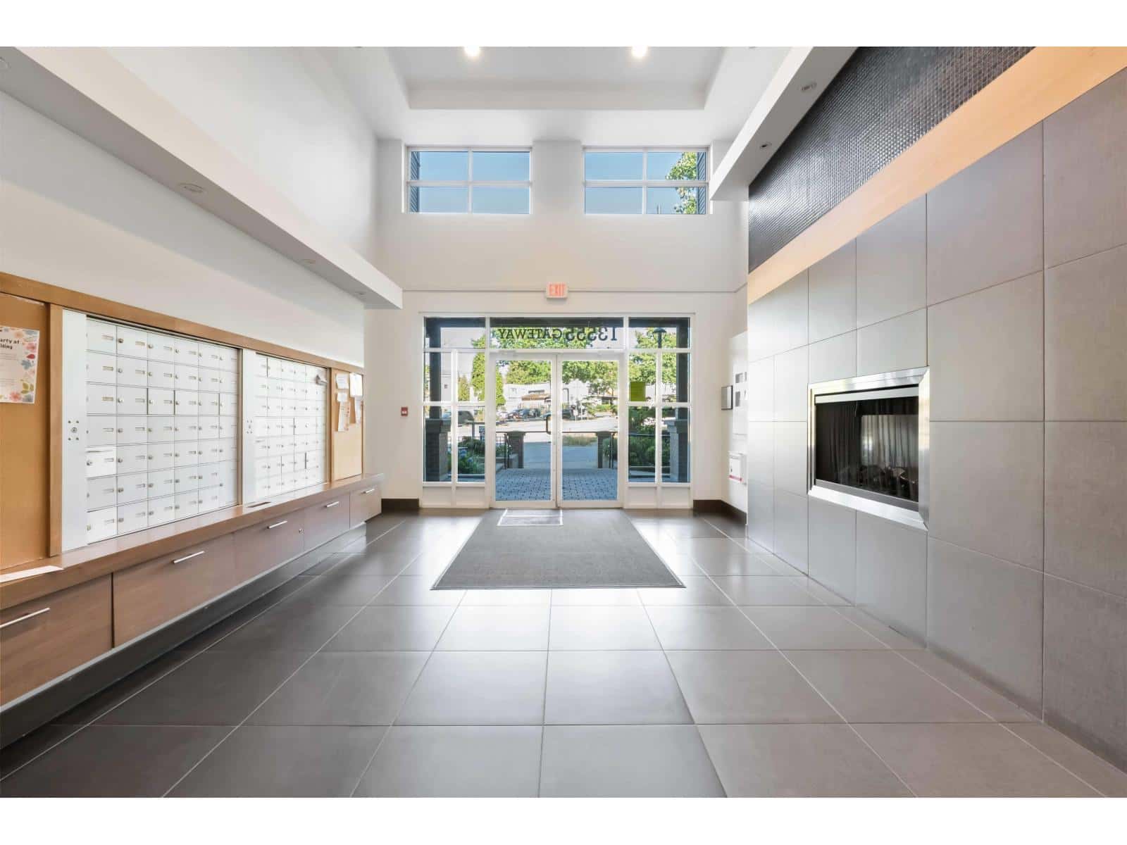 216 13555 GATEWAY DRIVE — Surrey - Photo 5 of 31