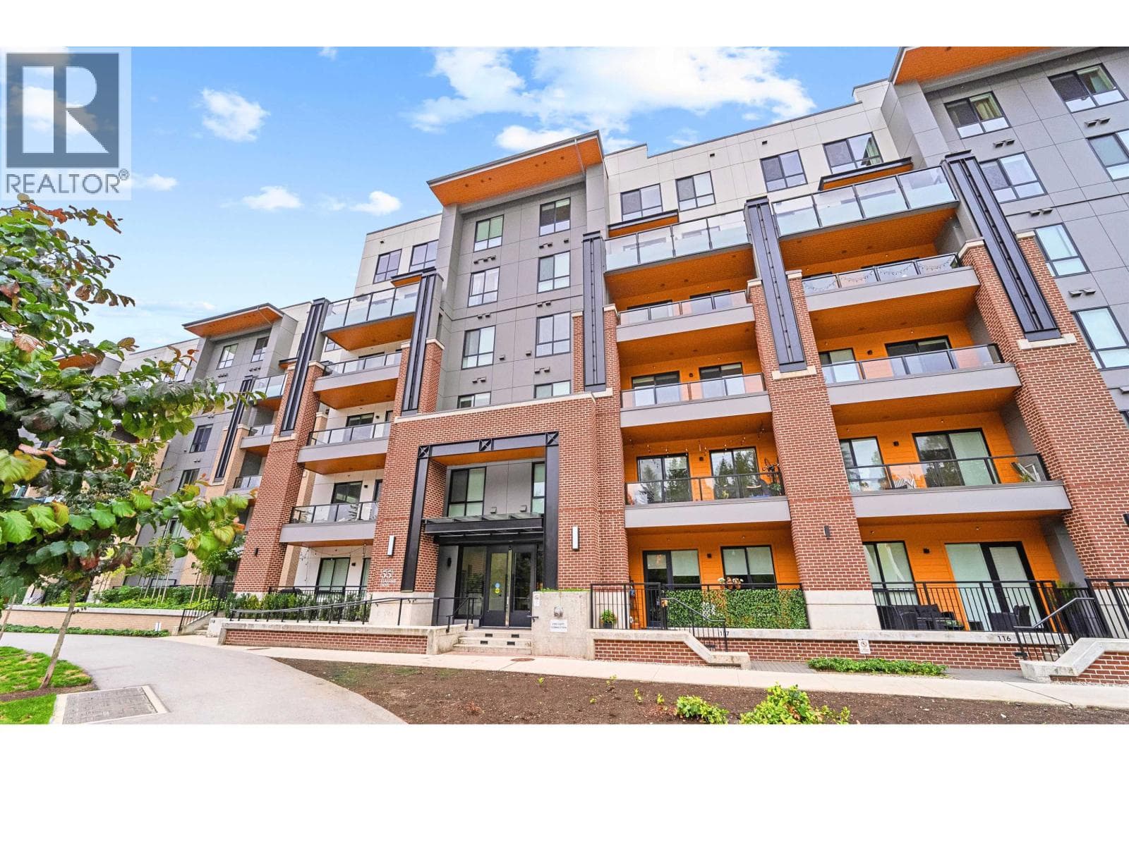 237 55 KLAHANIE DRIVE — Port Moody - Main photo