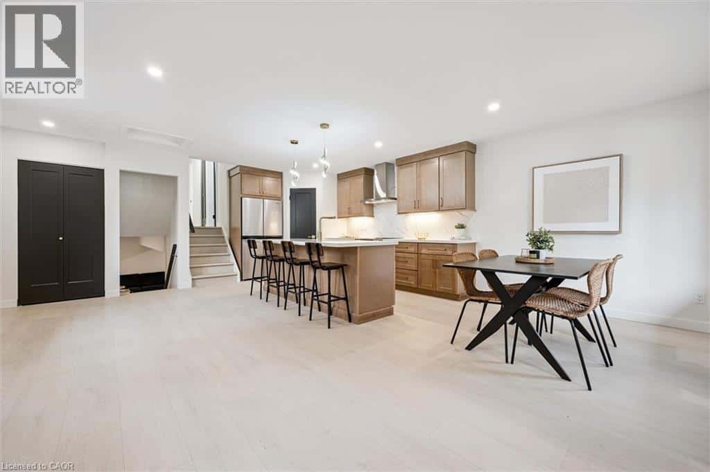 459 DRUMMERHILL Crescent — Waterloo - Photo 2 of 18