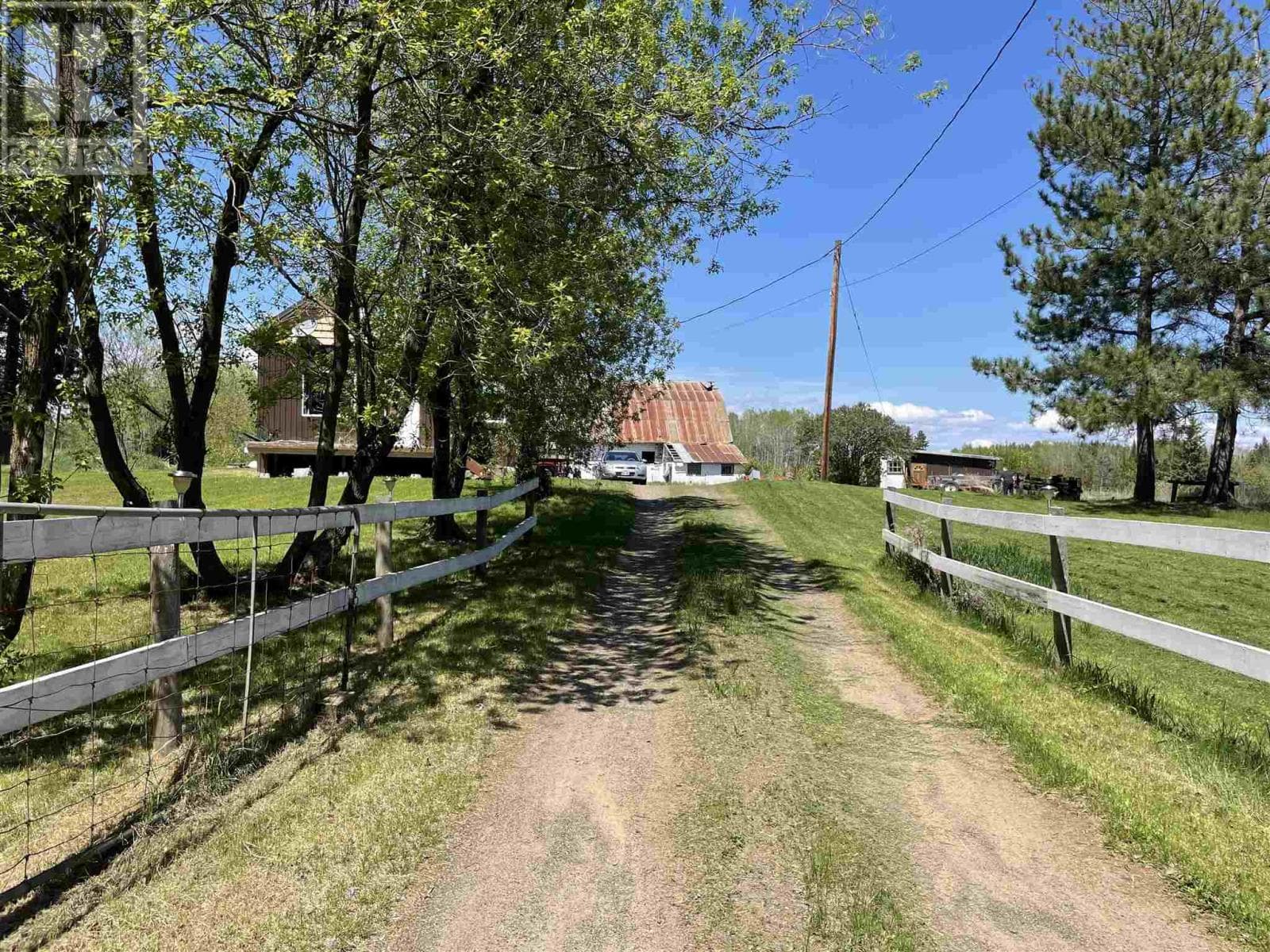 3968 HWY 11/17 — Thunder Bay - Main photo