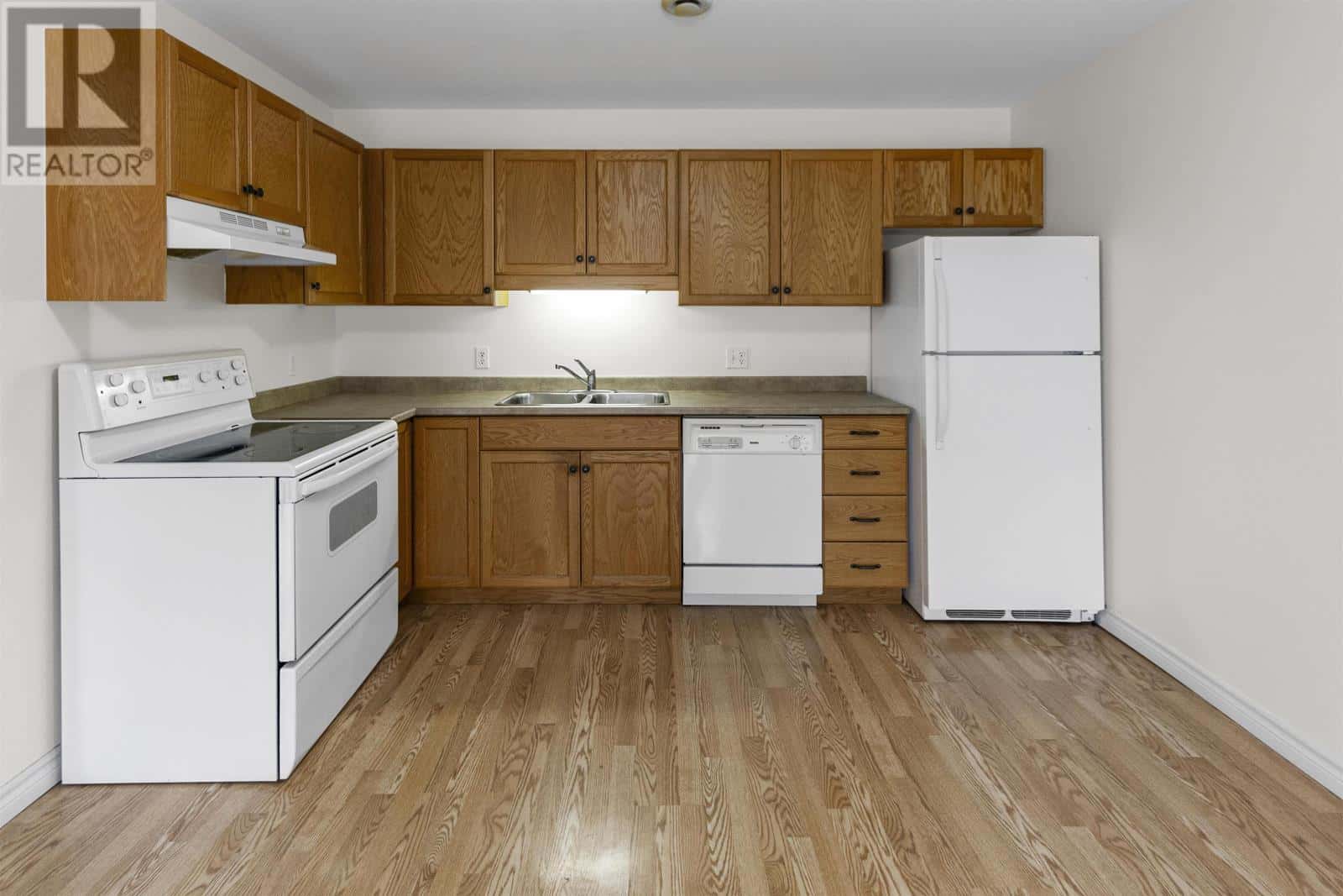 3 17 Heatherway Drive — Cornwall - Photo 5 of 15