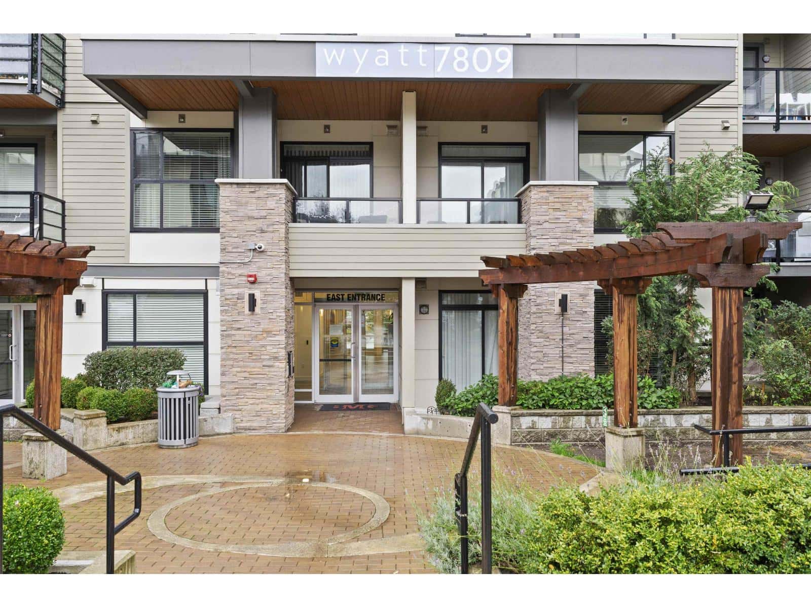 306 7809 209 STREET — Langley - Photo 3 of 40