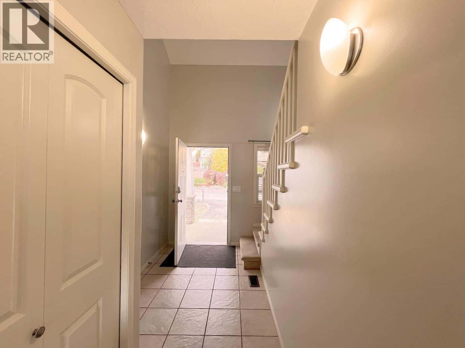 1945 Grasslands Boulevard Unit# 2 — Kamloops, British Columbia - Photo 3 of 29