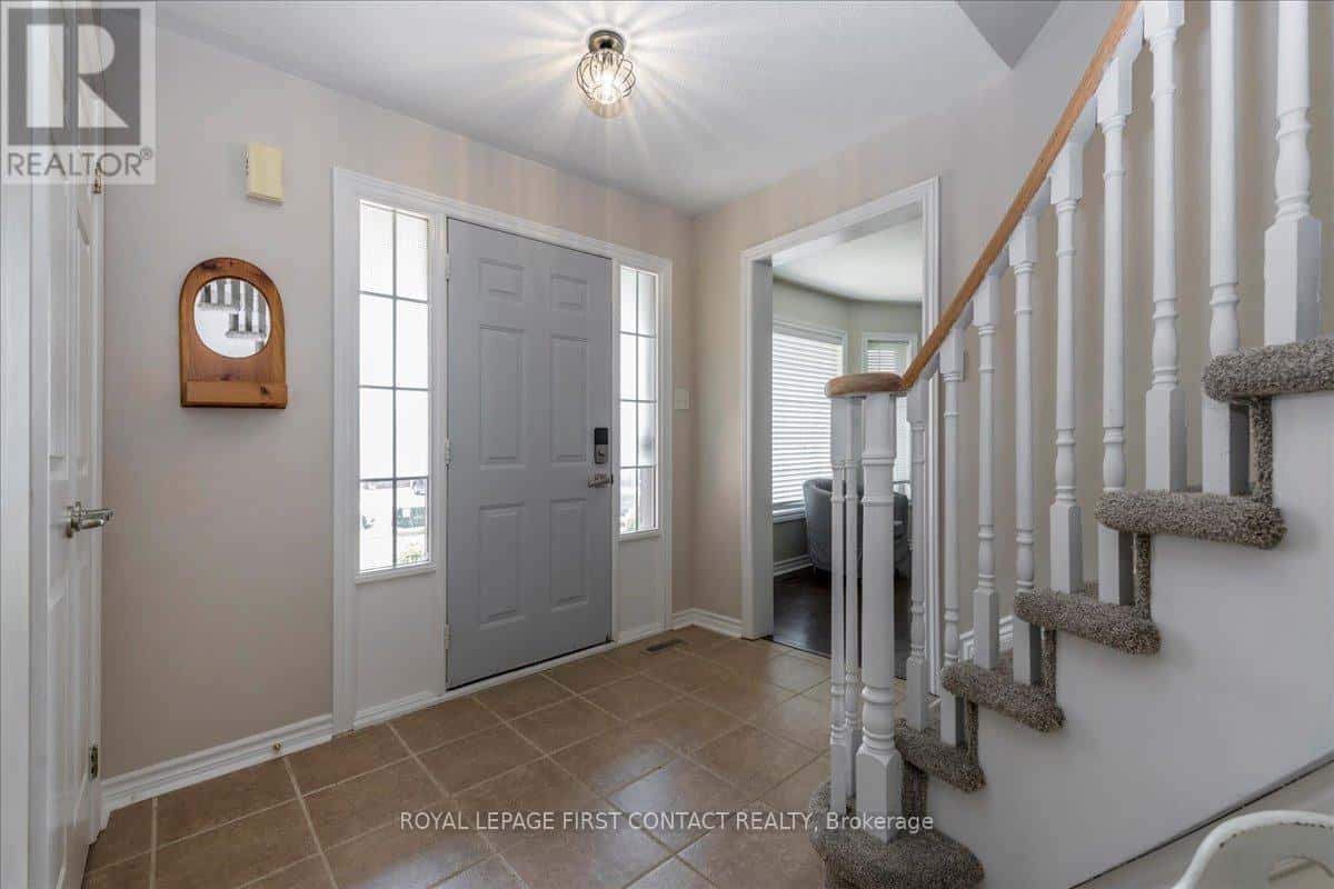26 KENWELL CRESCENT — Barrie (Holly) - Photo 3 of 42