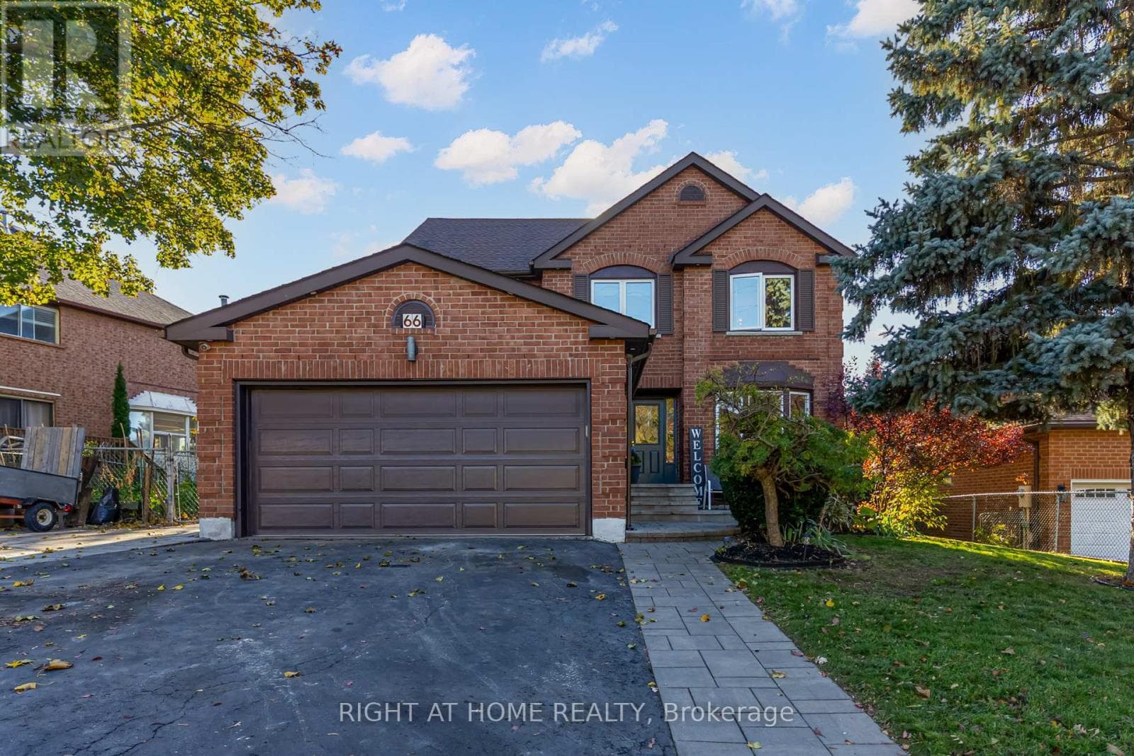 66 GLEN HILL DRIVE — Whitby (Blue Grass Meadows) - Main photo