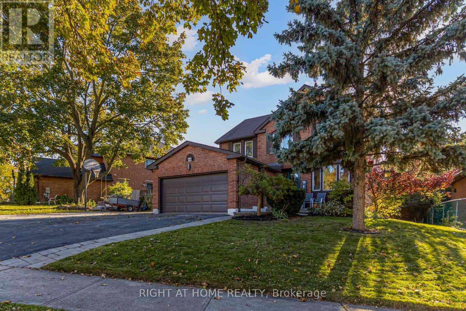 66 GLEN HILL DRIVE — Whitby (Blue Grass Meadows) - Photo 2 of 49