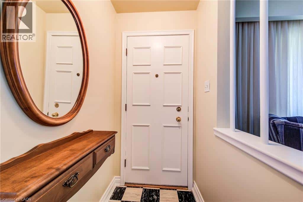 378 STEVENSON Street N — Guelph - Photo 4 of 49