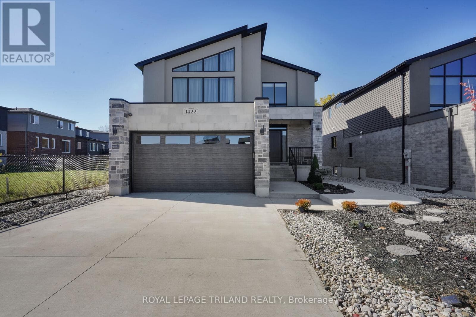 1422 LAWSON ROAD — London North (North I) - Main photo