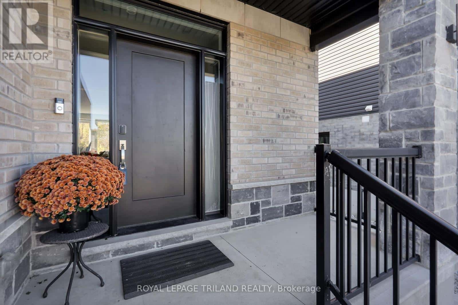 1422 LAWSON ROAD — London North (North I) - Photo 3 of 49