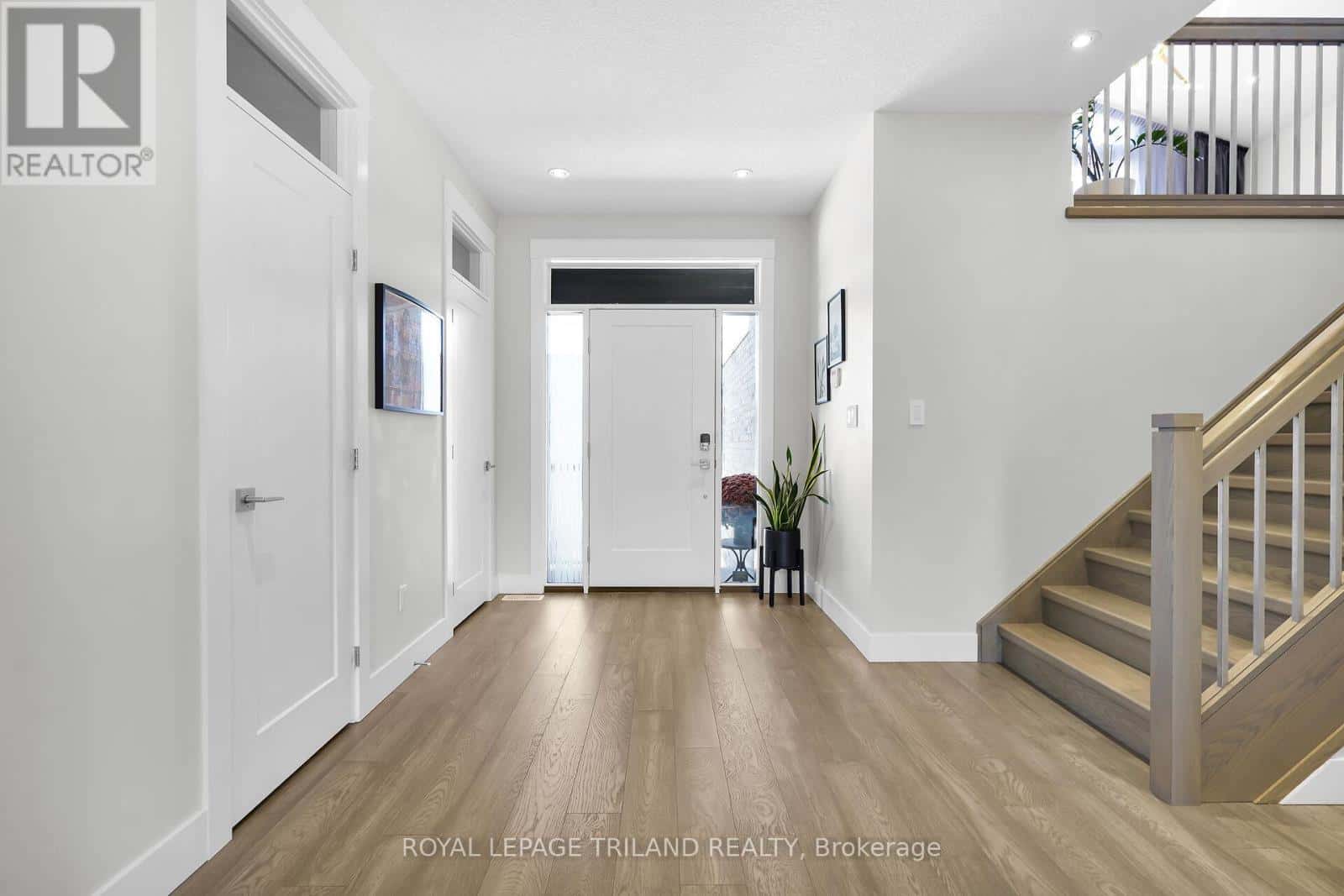 1422 LAWSON ROAD — London North (North I) - Photo 4 of 49