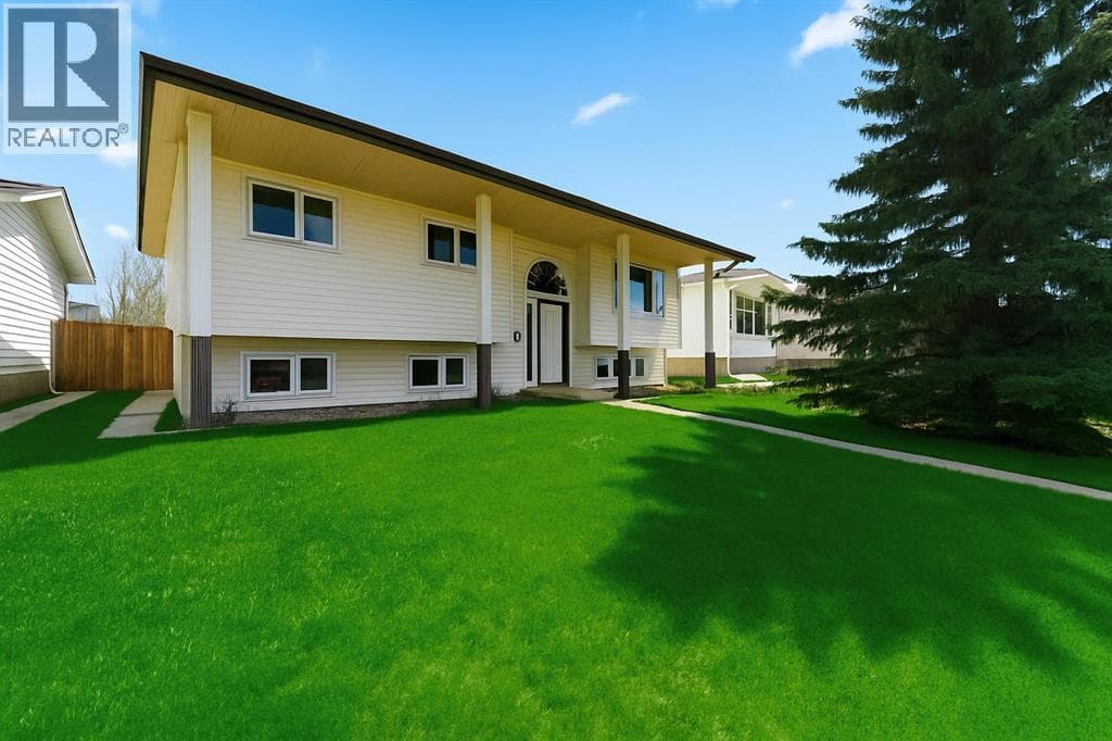 5419 53 Street — Camrose - Main photo