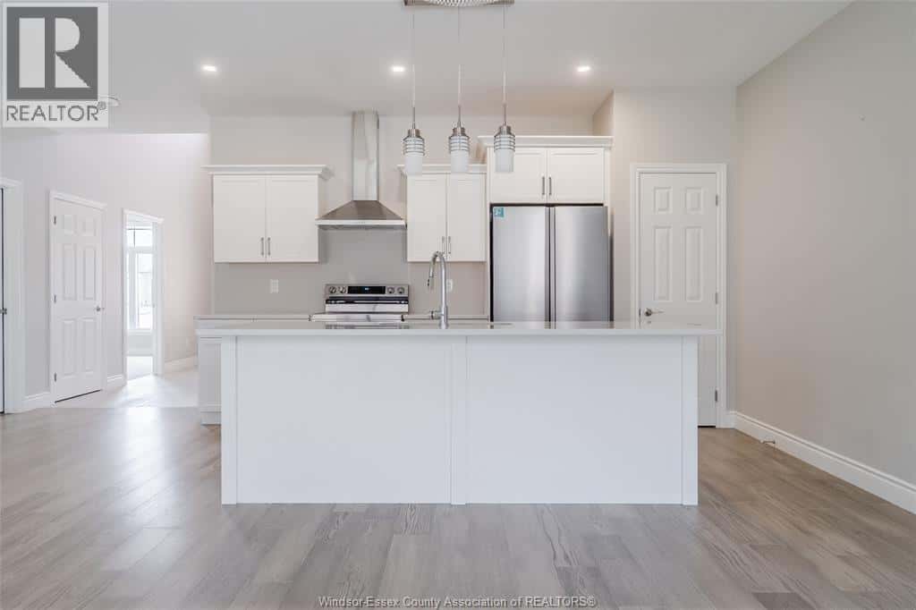 602 Hacket ROAD — Amherstburg - Photo 5 of 30