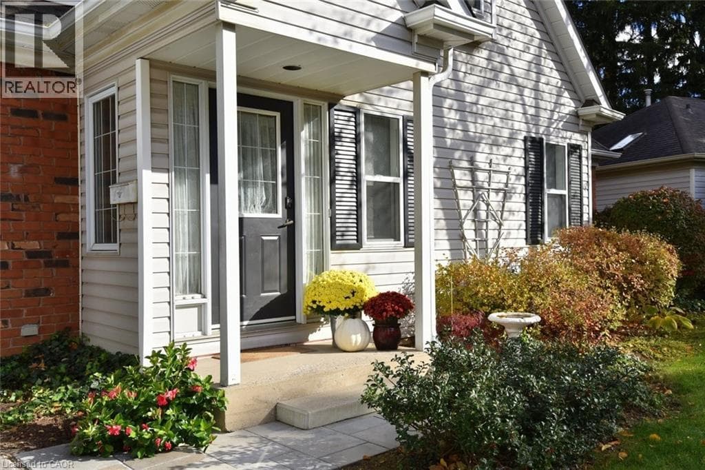 175 FIDDLERS GREEN Road Unit# 59 — Ancaster - Main photo