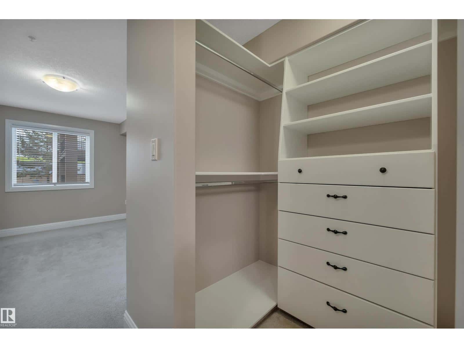 #121 13005 140 AV NW — Edmonton - Photo 5 of 38