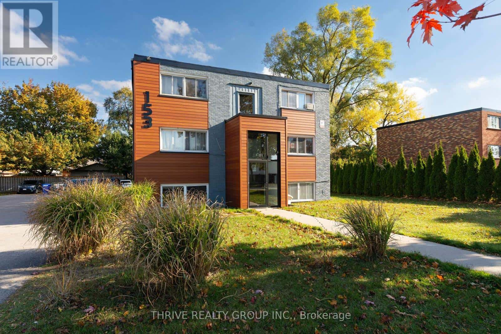 153 GODFREY DRIVE — London East (East D) - Photo 2 of 20