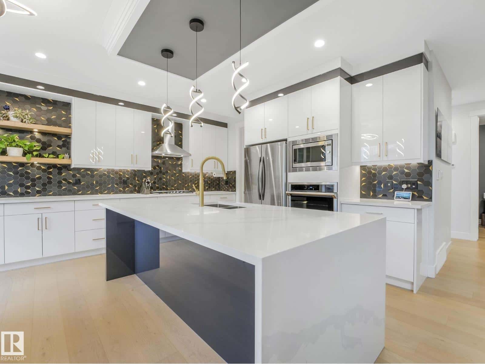 53 AUTUMNWOOD CR — Spruce Grove - Photo 4 of 33