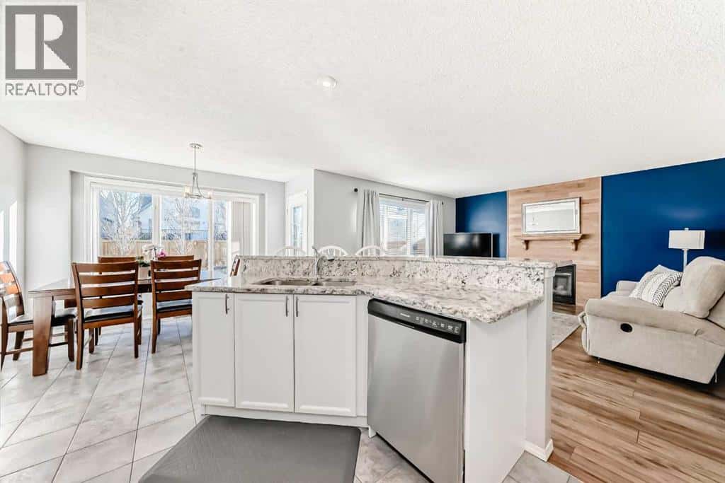 344 Copperfield Boulevard SE — Calgary - Photo 4 of 48