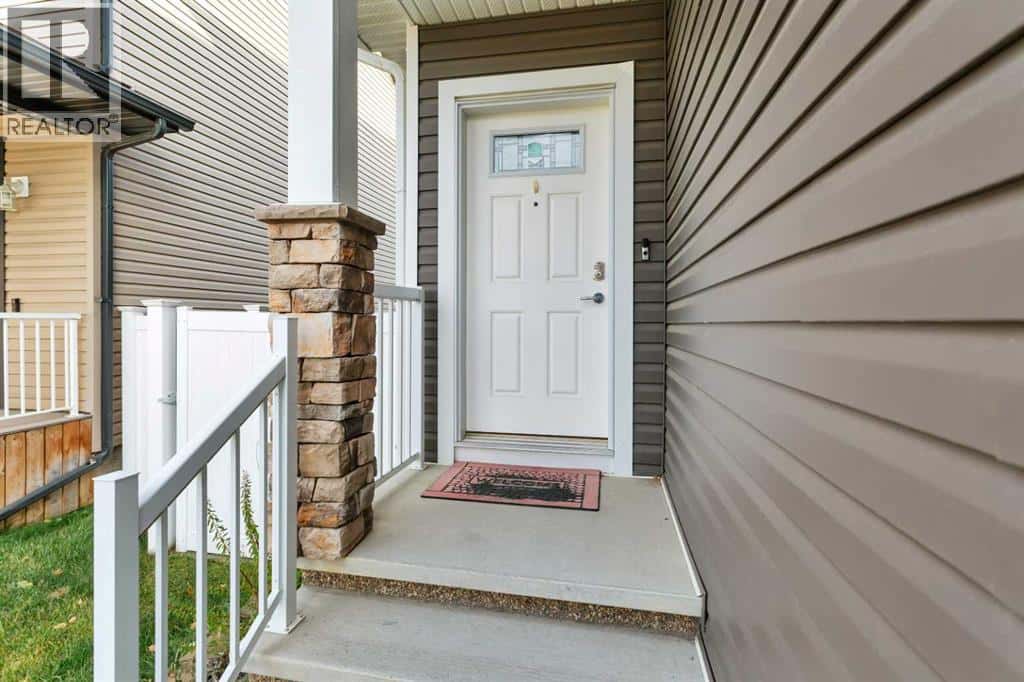 109 Lalor Drive — Red Deer - Photo 3 of 41