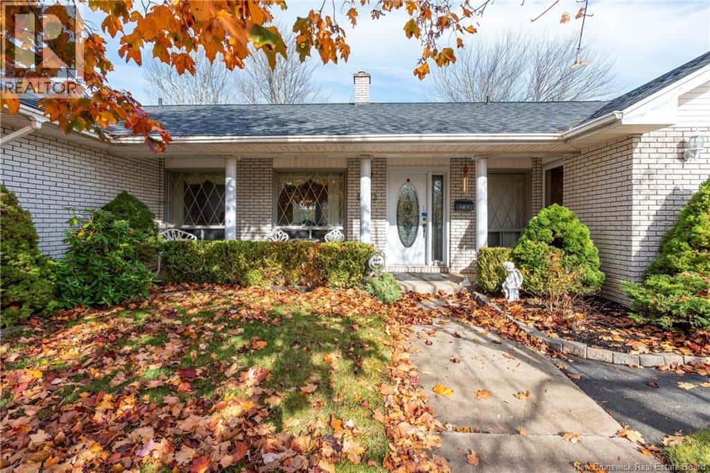 147 Hennessey Drive — Moncton - Photo 3 of 44