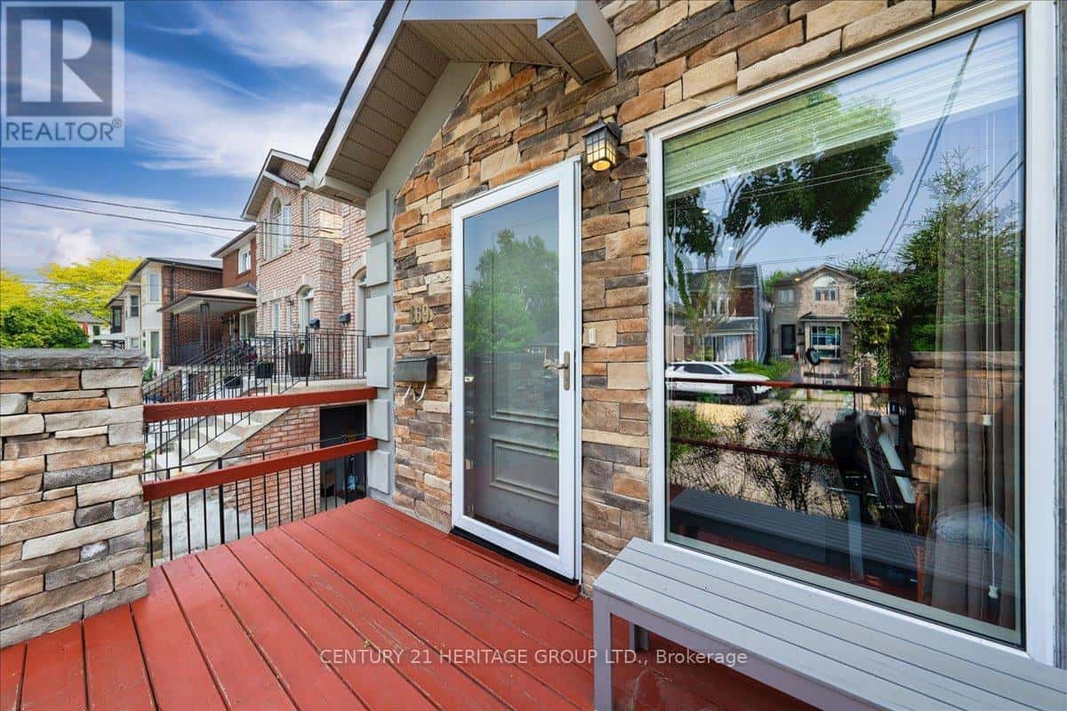 169 KING EDWARD AVENUE — Toronto (Woodbine-Lumsden) - Photo 4 of 38