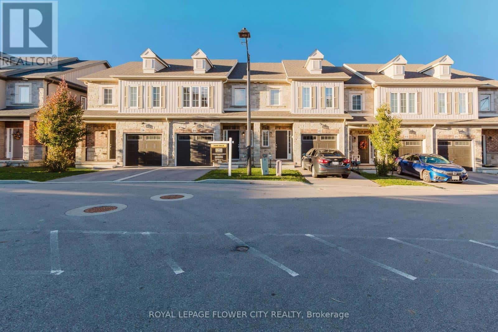 40 DAYMAN DRIVE — Hamilton (Ancaster) - Photo 4 of 50