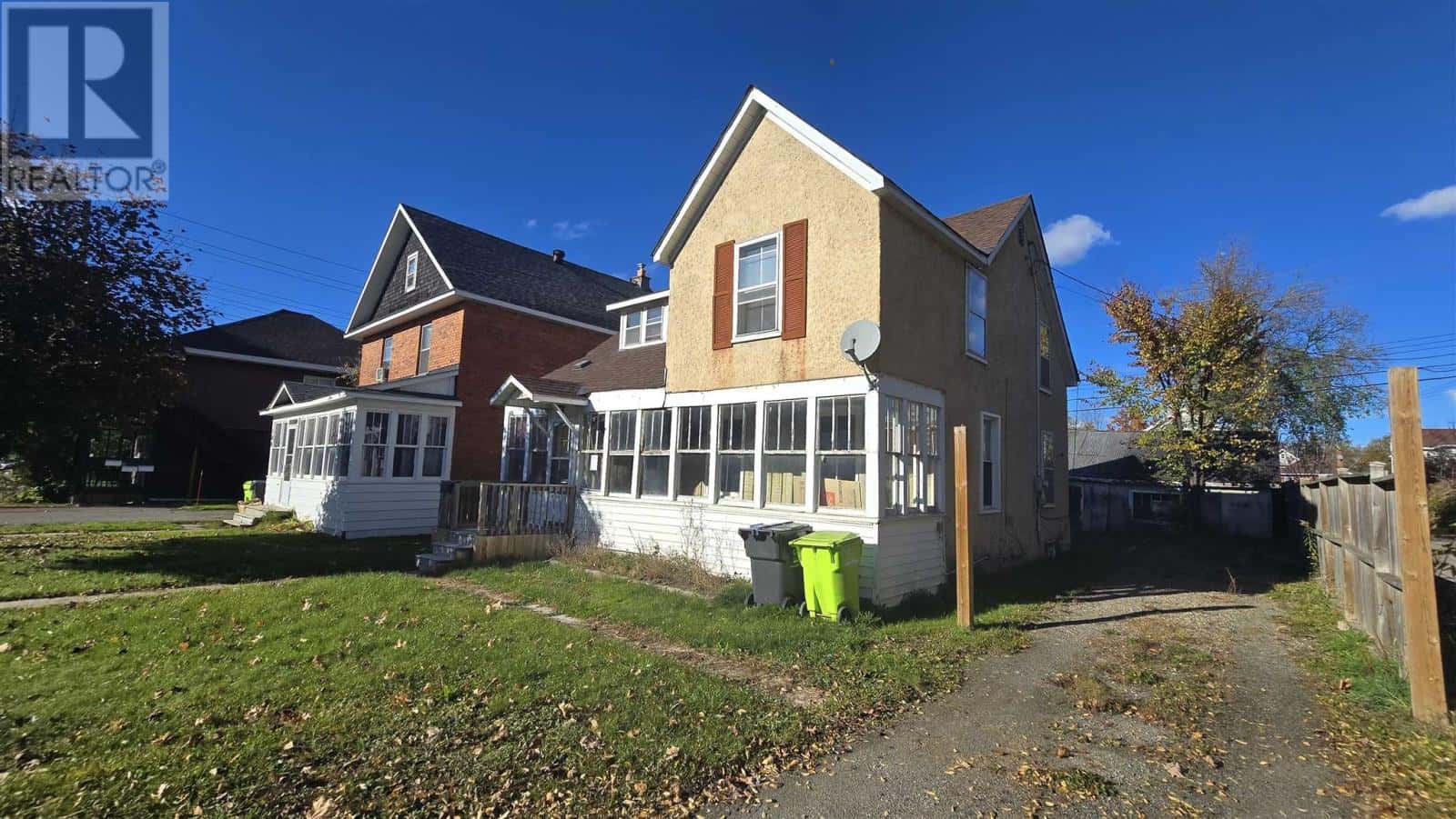 178 Albert ST W — Sault Ste. Marie - Photo 2 of 29