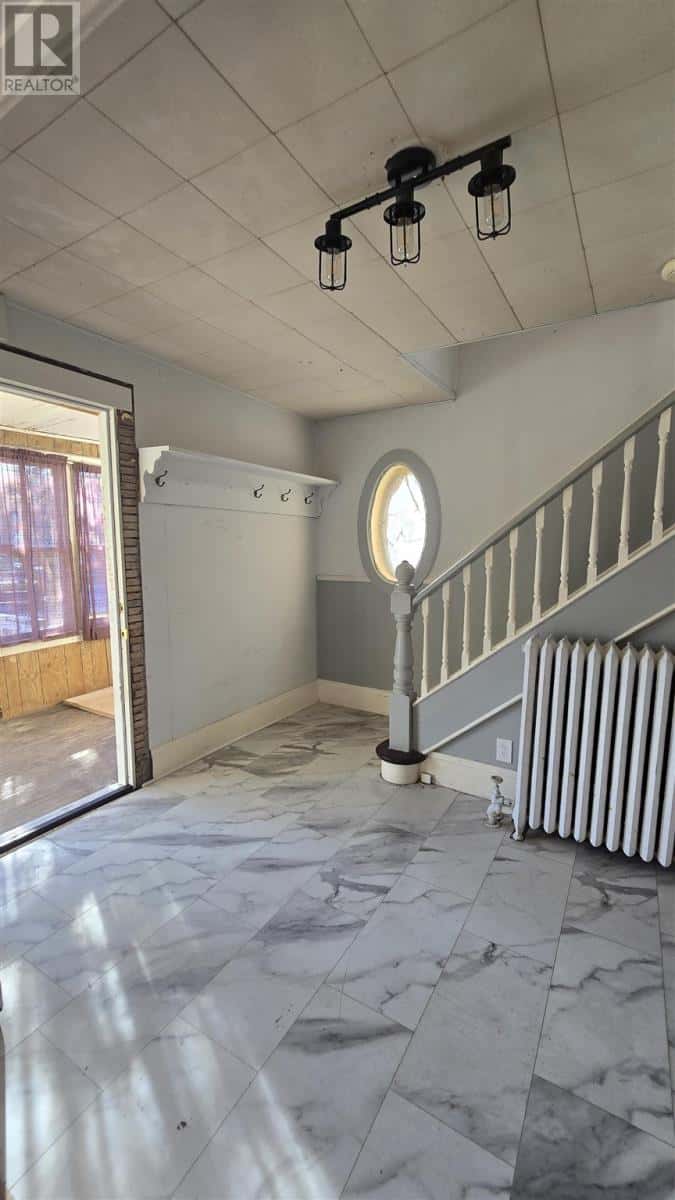 178 Albert ST W — Sault Ste. Marie - Photo 5 of 29