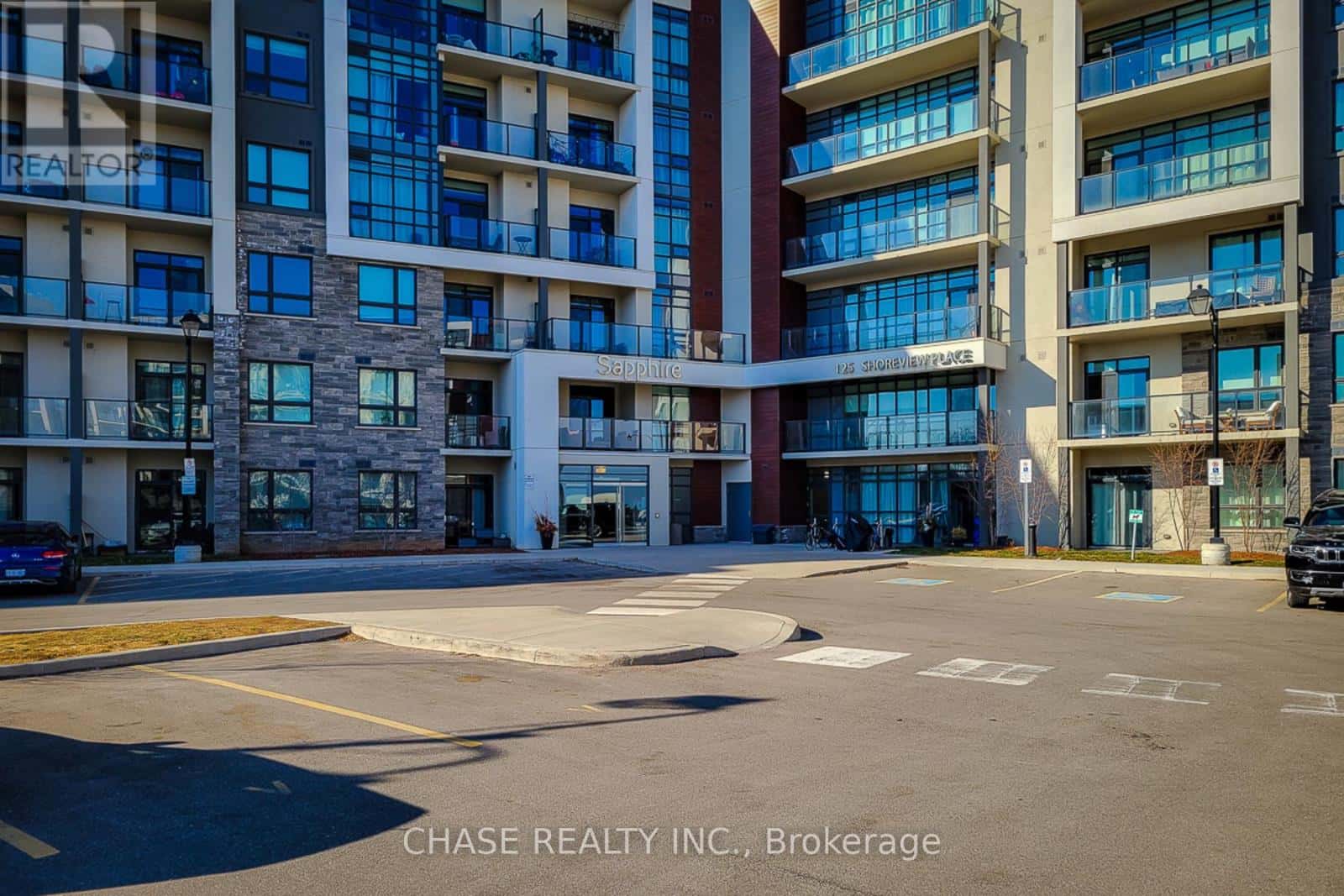 638 - 125 SHOREVIEW PLACE — Hamilton (Lakeshore) - Photo 2 of 47