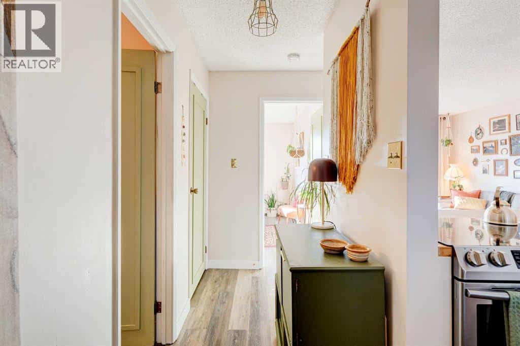 309, 1602 11 Avenue SW — Calgary - Photo 2 of 29