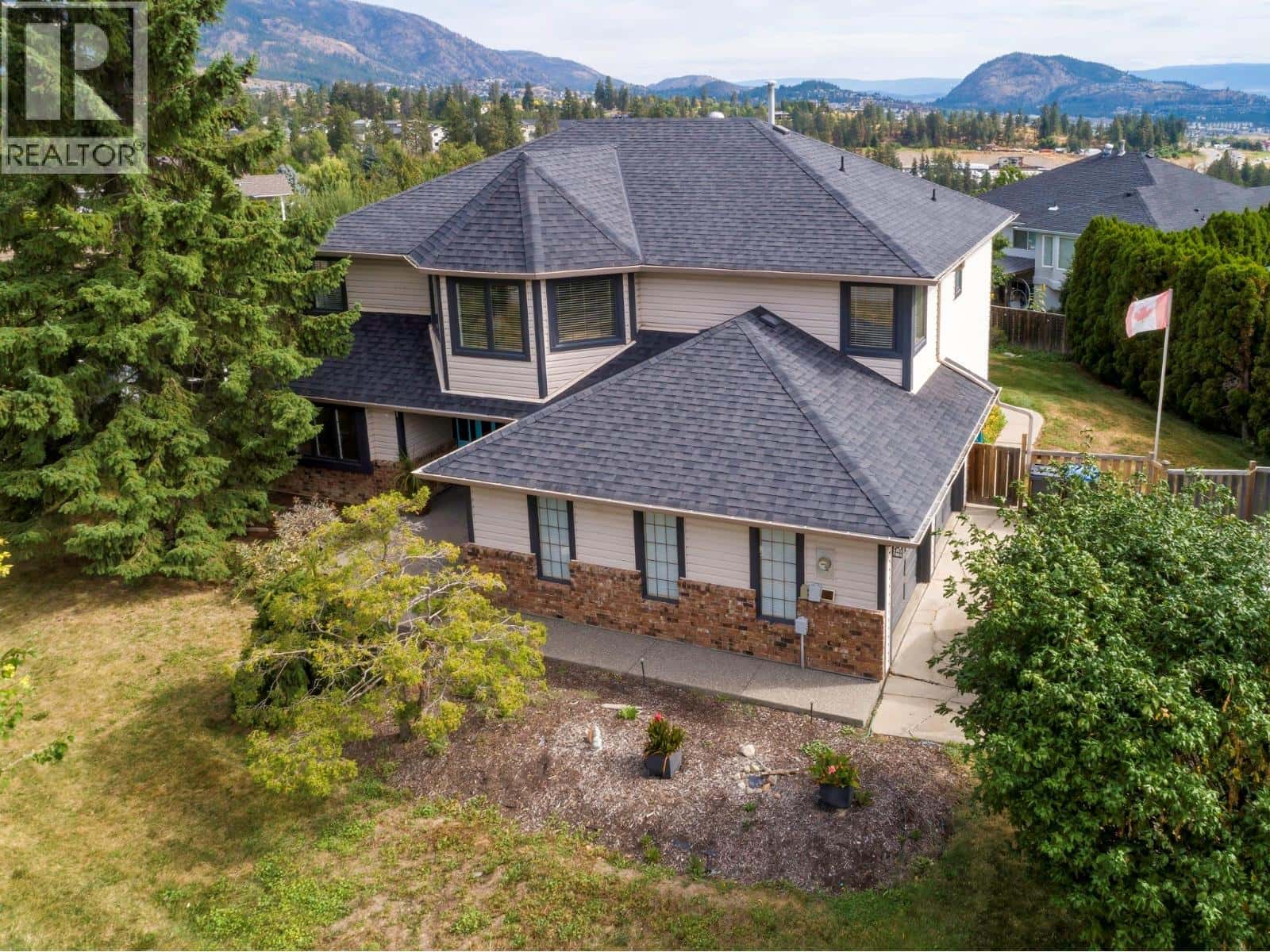 3777 Salloum Road — West Kelowna - Photo 2 of 43