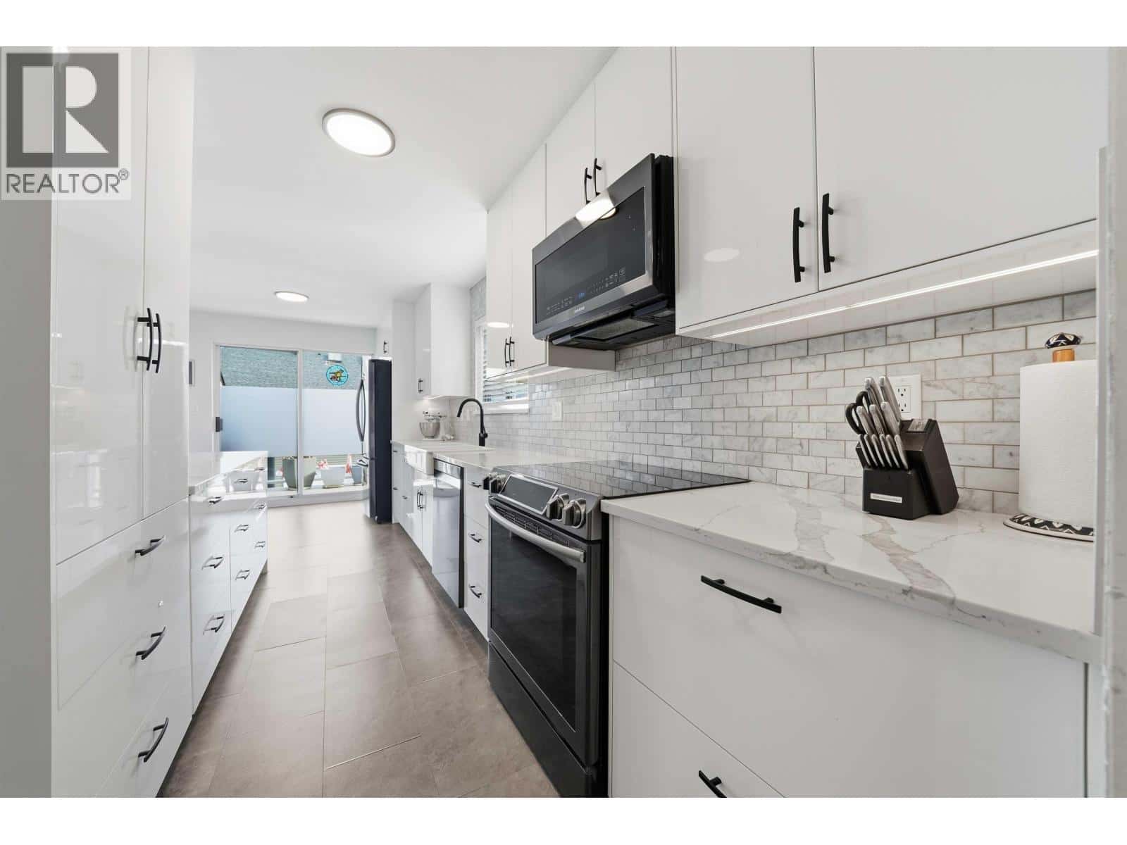 14 6250 48A AVENUE — Delta - Photo 4 of 31