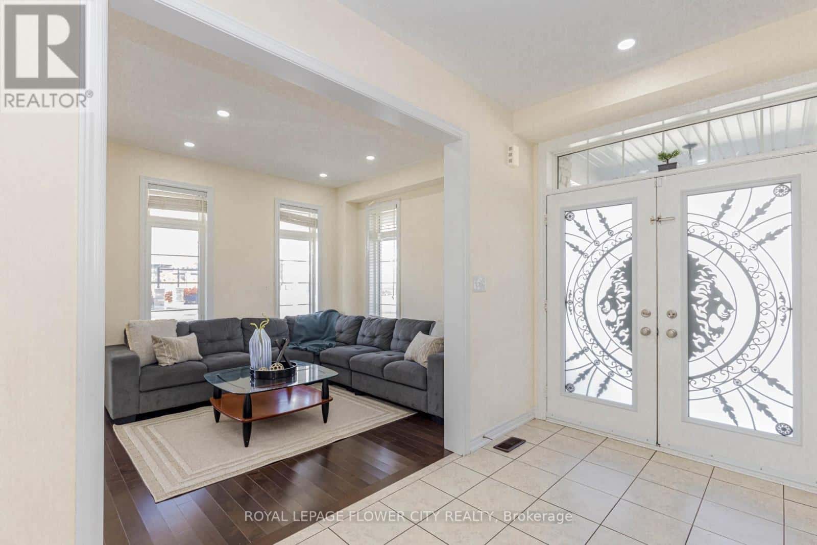 49 SQUIRE ELLIS DRIVE — Brampton (Toronto Gore Rural Estate) - Photo 5 of 50