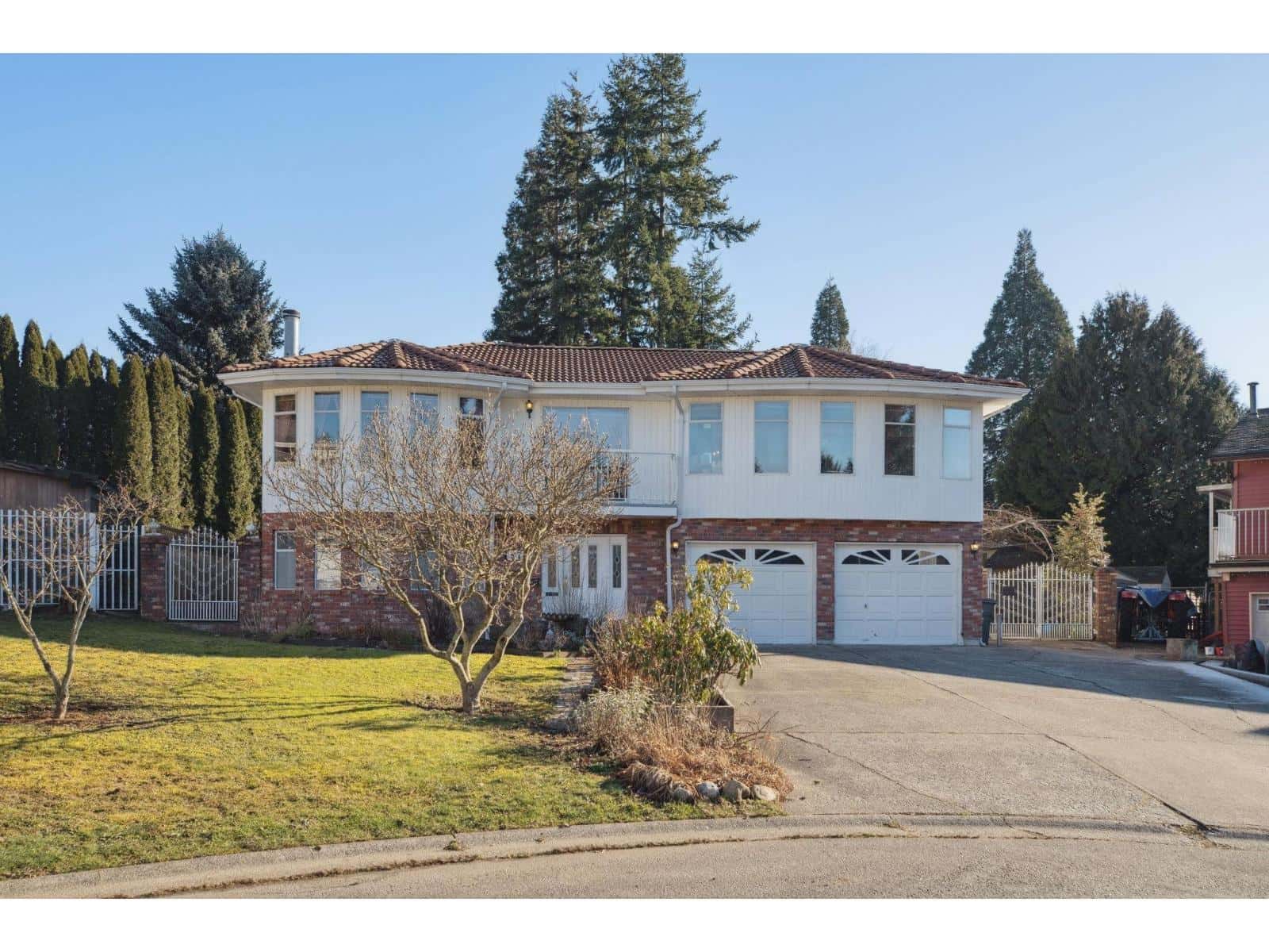 8710 151 STREET — Surrey - Photo 2 of 40