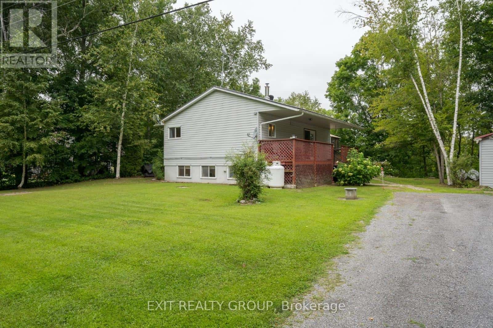 103 CAMP LANE — Tweed (Hungerford (Twp)) - Photo 2 of 41