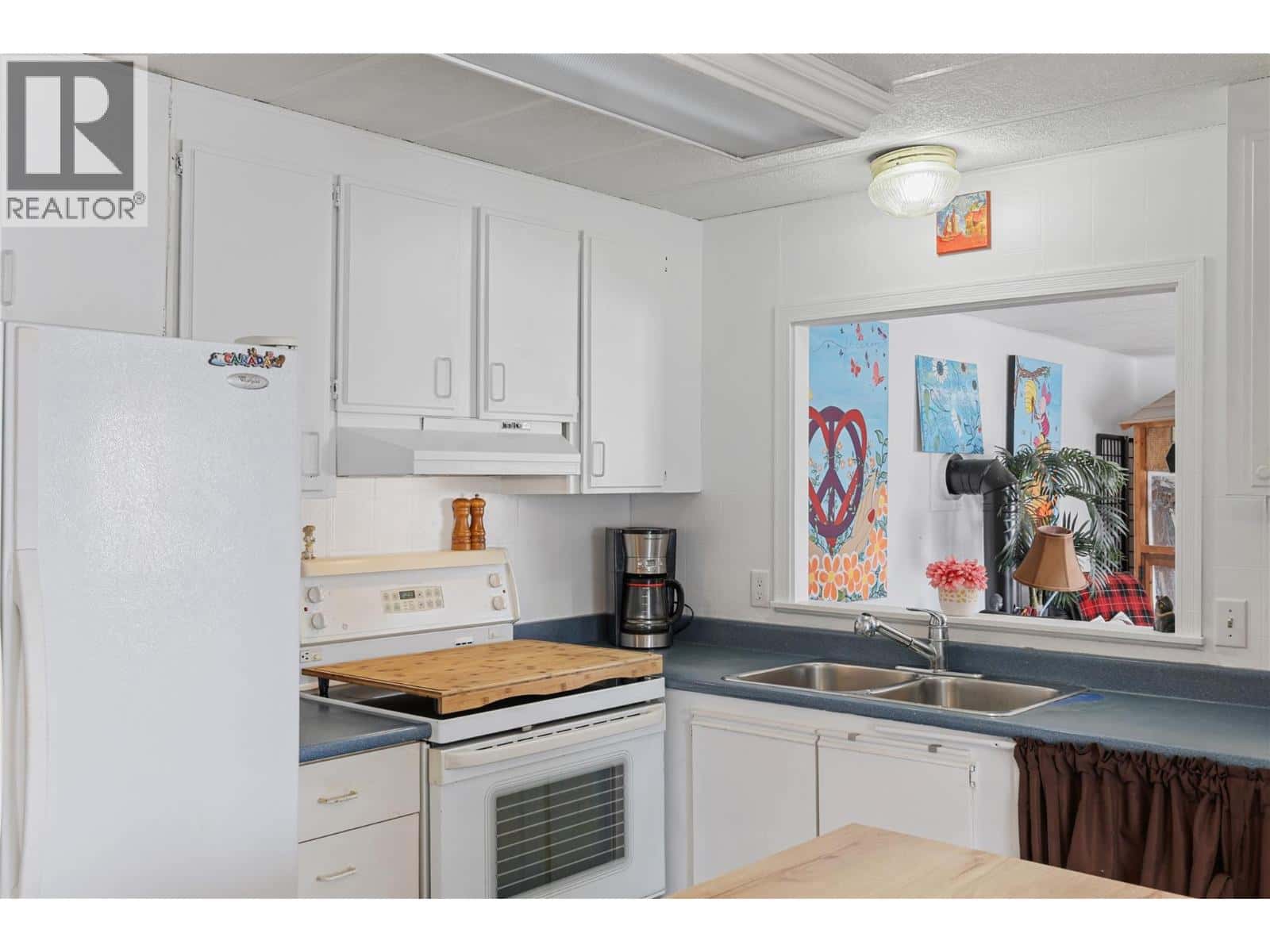 2400 OAKDALE Way Unit# 202 — Kamloops - Photo 2 of 25