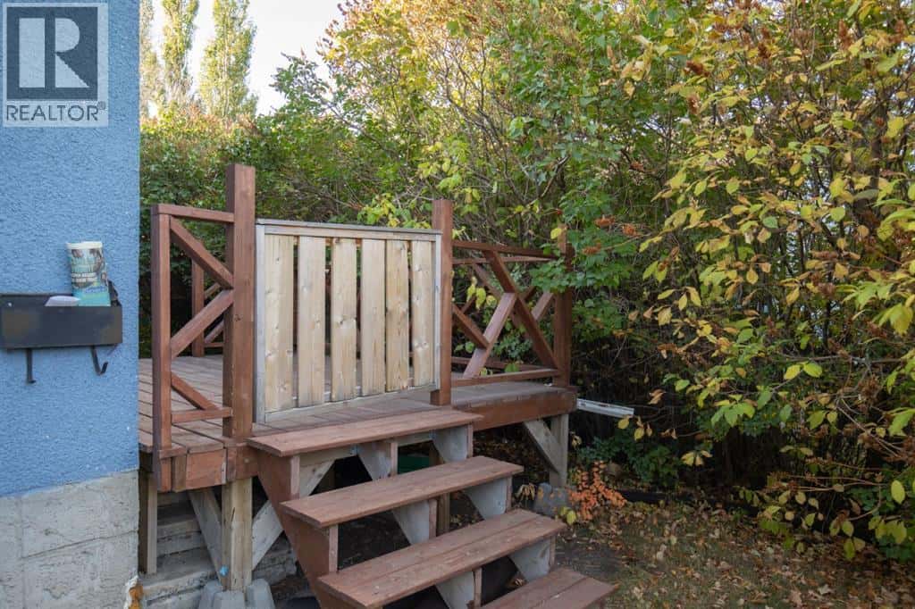 2027 19 Avenue — Bowden - Photo 4 of 29